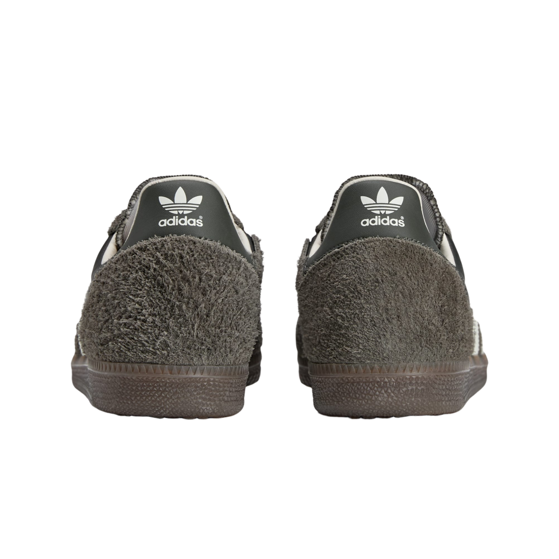 Lookbook 아디다스 웬슬리 SPZL 유틸리티 그레이 검솔 KI5801