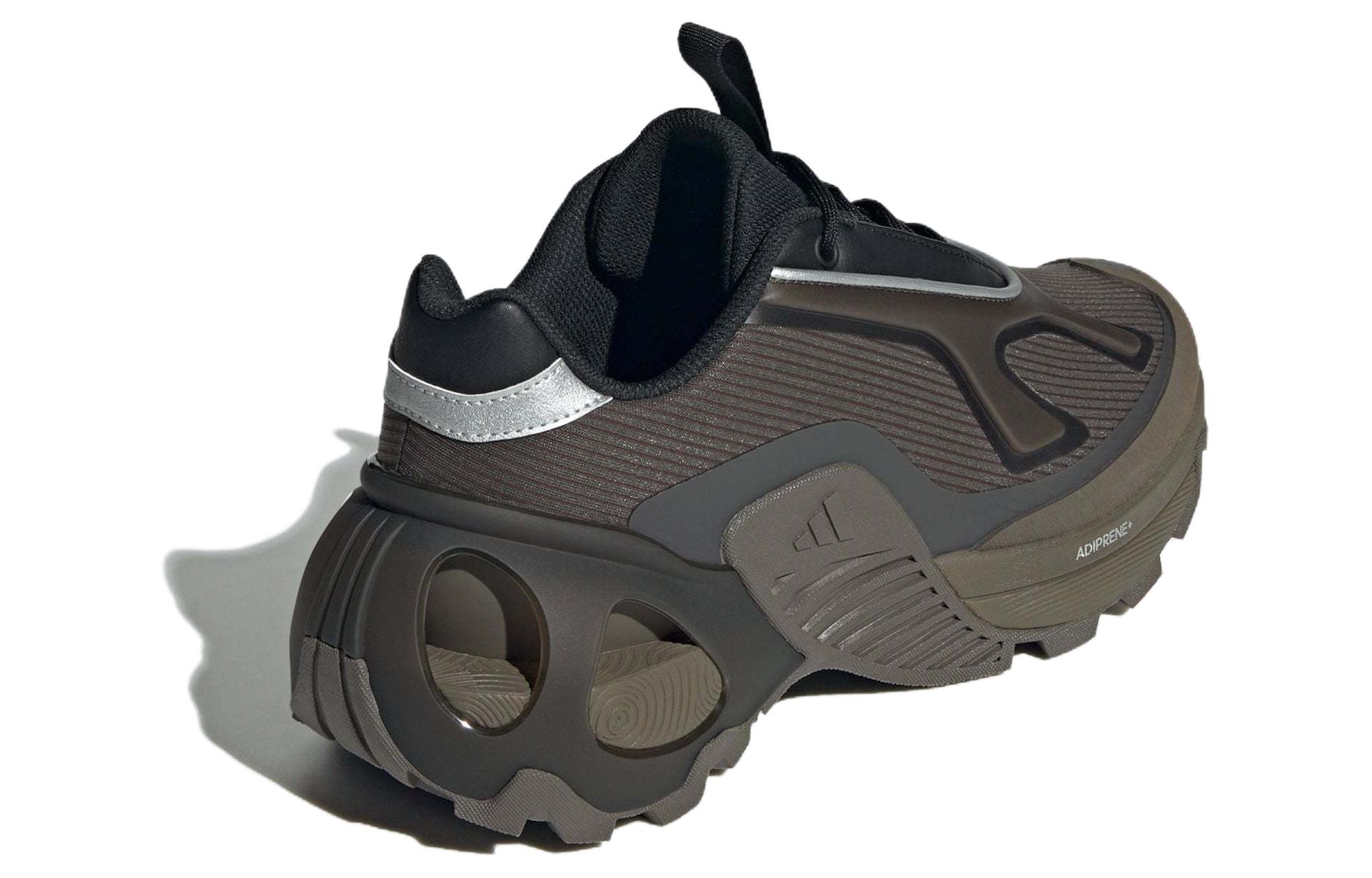 Shop 阿迪达斯 Wonder Runner '橄榄绿/黑' JP5262