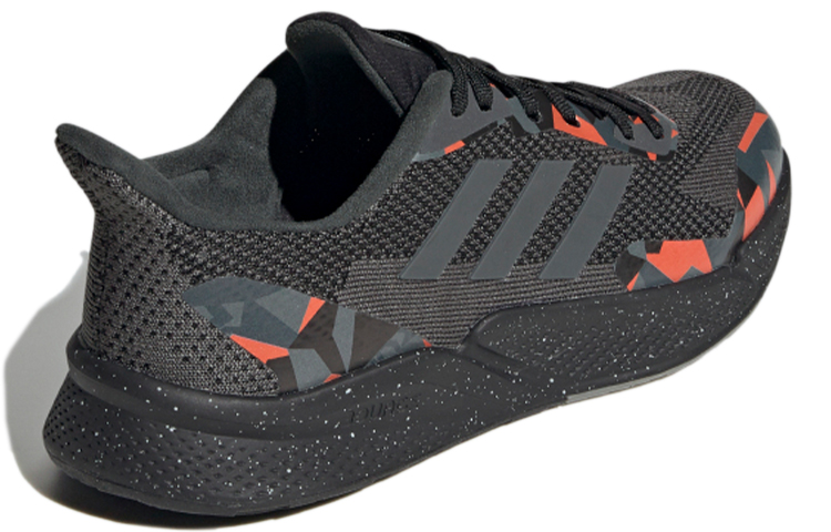 Shop adidas X9000l2 M 拼色休閒跑步鞋 黑