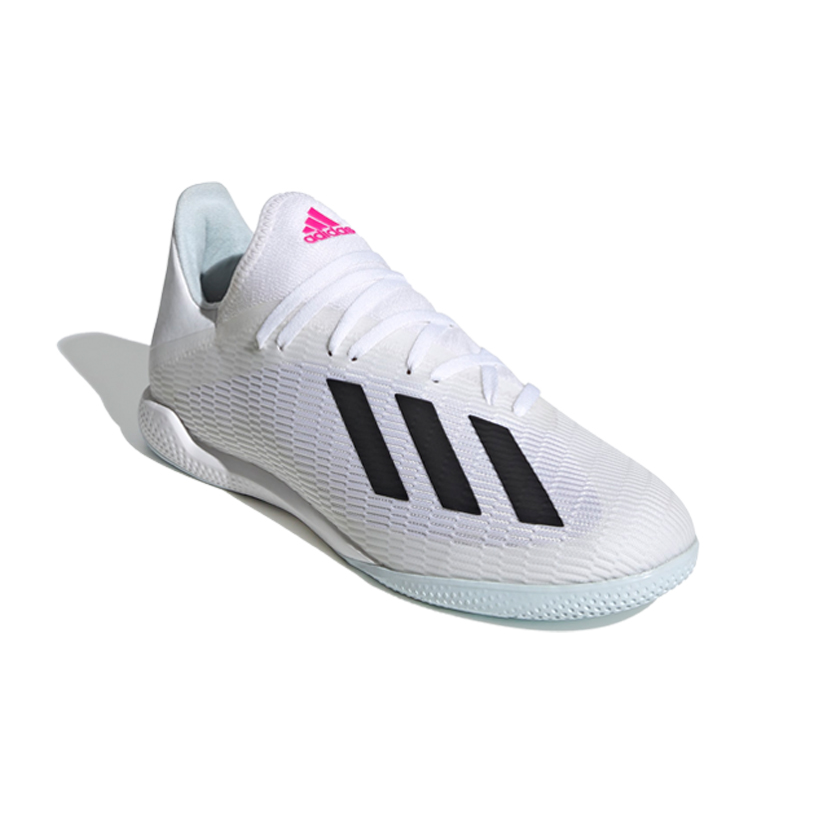 Lookbook adidas X 19.3 白黑變為

adidas X 19.3 白黑色