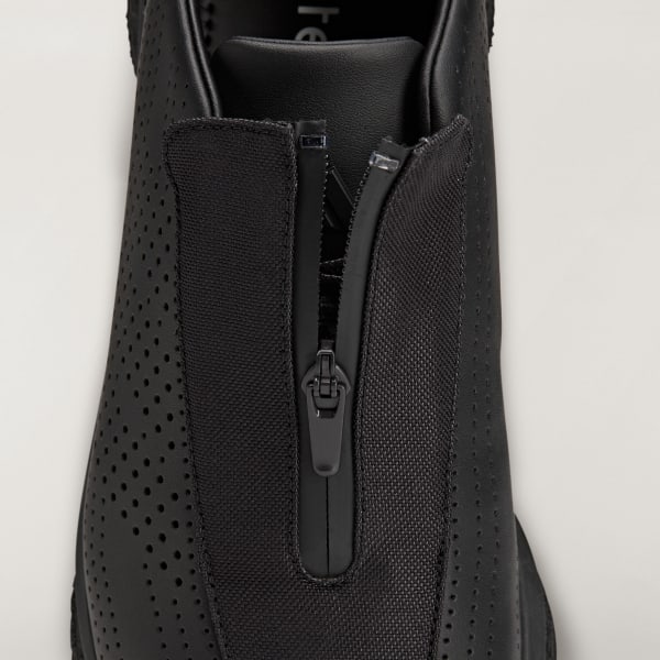 Cheap 阿迪达斯 x Arte Antwerp Lightblaze POD运动鞋 全黑配色 KJ1282