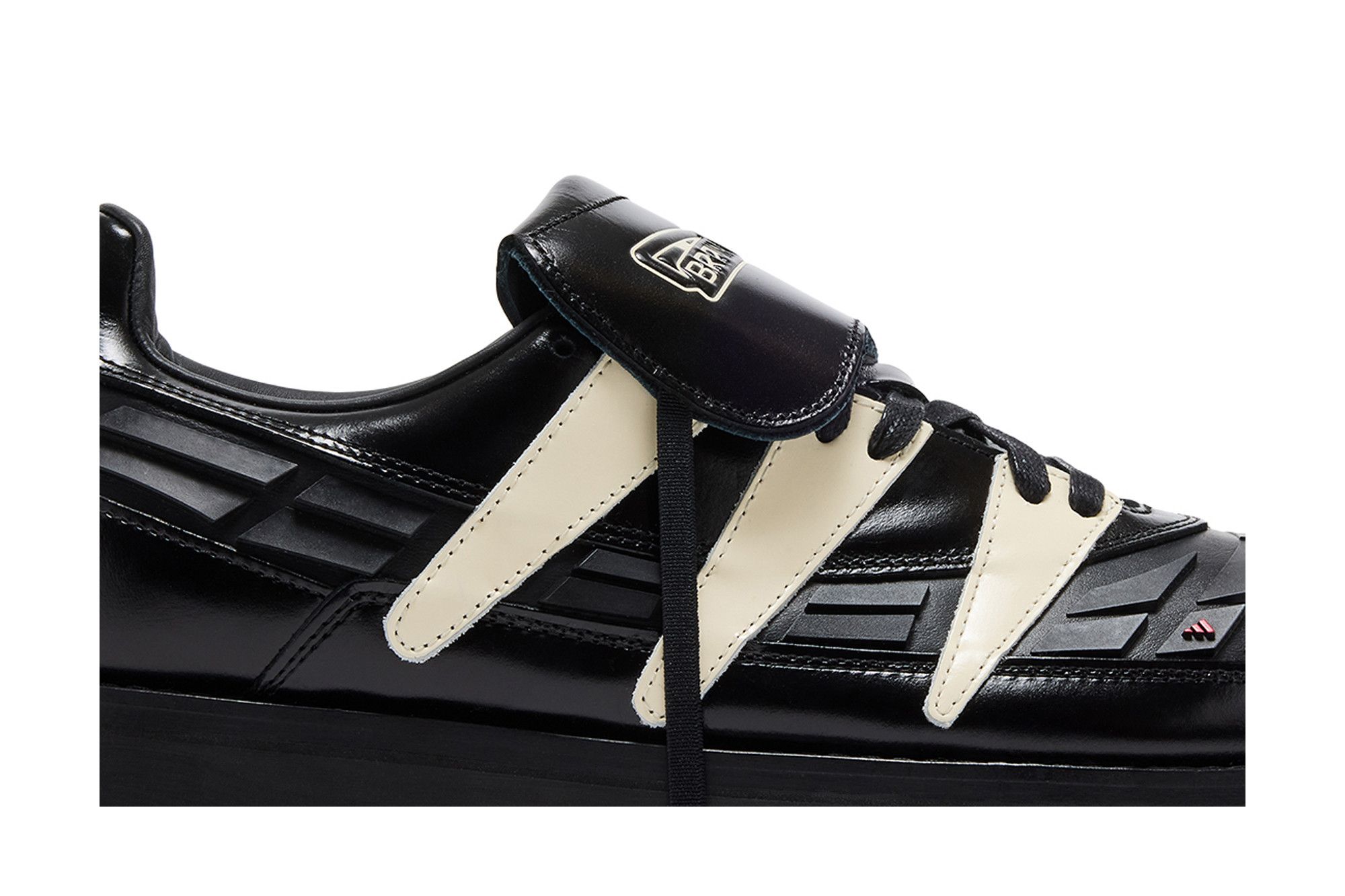Order adidas x Brain Dead x Disney PREDATOR 黑白休閒鞋 KJ4289