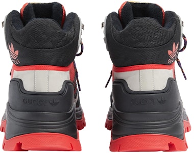 아디다스 x 구찌 블랙레드 레이스업 부츠 721392-FAAXC-6544 Shop 아디다스 x 구찌 블랙레드 레이스업 부츠 721392-FAAXC-6544