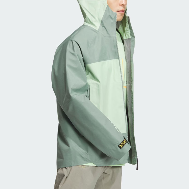 Purchase adidas x National Geographic Jaket Outdoor Waterproof Abu Hijau. IS9521