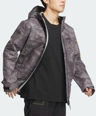 adidas x National Geographic Allover Print Waterproof Hiking Jacket Silver IS9512 Purchase adidas x National Geographic Allover Print Waterproof Hiking Jacket Silver IS9512