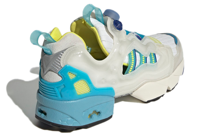 Shop アディダス×リーボック ZX Fury “ショックシアン” GW0368