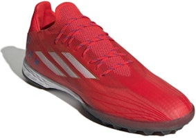 阿迪达斯 X Speedflow.1 TF '11/11'足球鞋 GX0561 Lookbook 阿迪达斯 X Speedflow.1 TF '11/11'足球鞋 GX0561