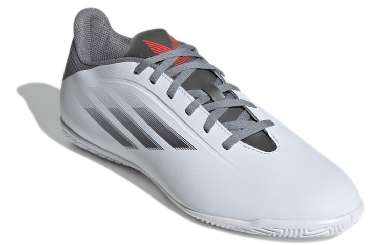 Lookbook adidas X Speedflow.4 室內足球鞋 舒適耐磨 低幫運動足球鞋 白灰