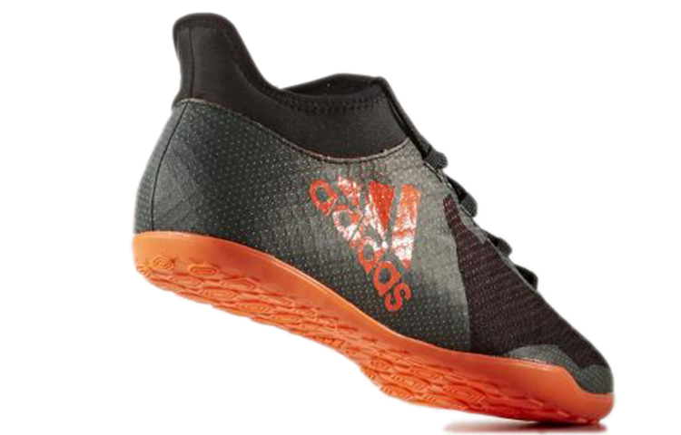 Shop 阿迪达斯 X Tango 17.3 室内足球鞋 '核心黑/太阳橙' CG3718
