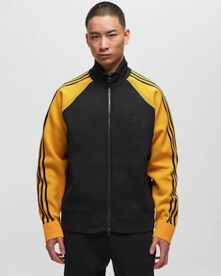 adidas x Wales Bonner SS23 Jaket Track Retro Hitam/Kuning Unisex. IB3261 Shop adidas x Wales Bonner SS23 Jaket Track Retro Hitam/Kuning Unisex. IB3261