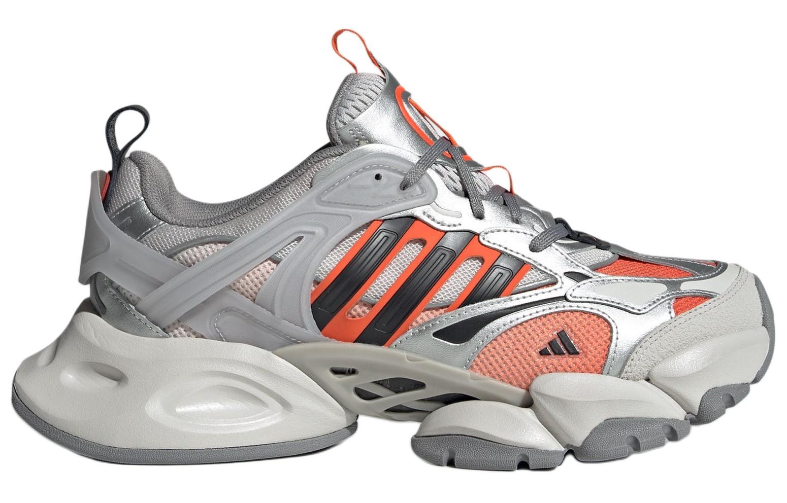 Lookbook adidas XLG Runner Deluxe 'Plata Naranja Negro' JP5763