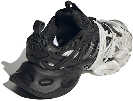 adidas XLG Runner Deluxe ''Putih Hitam'' JR0861 Details for adidas XLG Runner Deluxe ''Putih Hitam'' JR0861