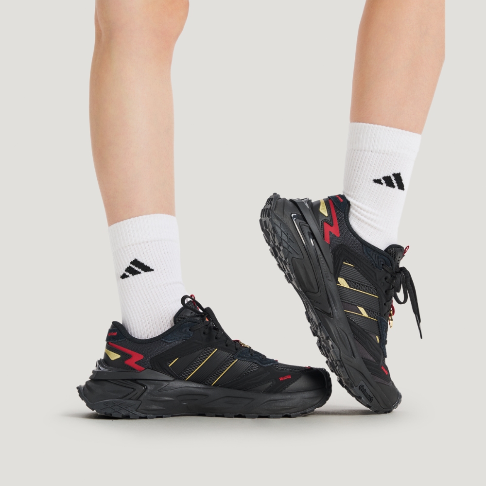 Order ADIDAS XLG Storm Edge CNY Sepatu Lari KI1856