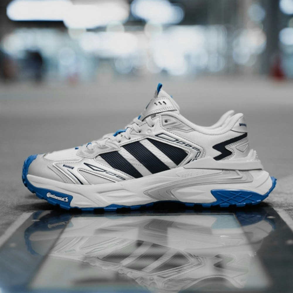 adidas-xlg-storm-edge-running-shoes-kj-2113