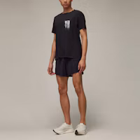 Details for adidas Y-3 Celana Pendek Running Hitam dengan Desain Overlap dan Logo. IN8747