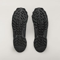 阿迪达斯 Y-3 GSG9 低帮运动鞋 黑色/黑色/黑色 JP8198 Lookbook 阿迪达斯 Y-3 GSG9 低帮运动鞋 黑色/黑色/黑色 JP8198