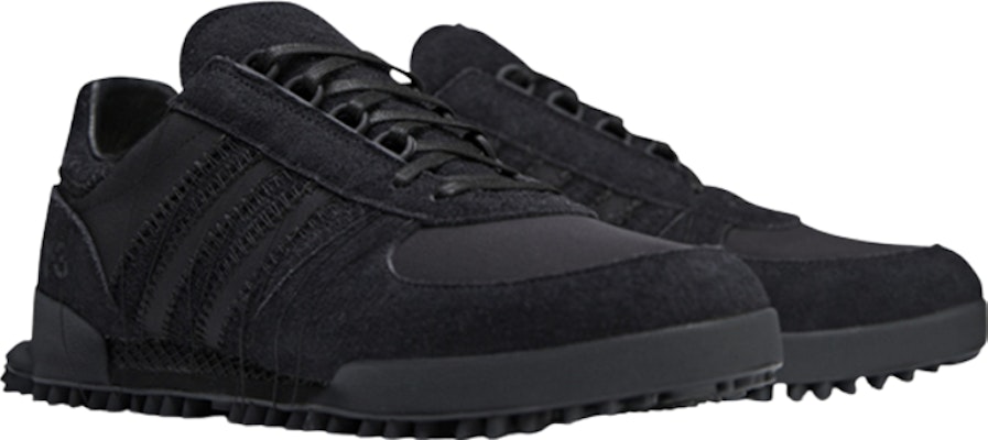 adidas Y-3 Marathon 'Triple Black' Hitam Pekat HP3126 Lookbook adidas Y-3 Marathon 'Triple Black' Hitam Pekat HP3126