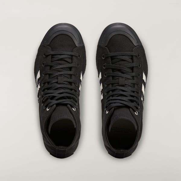 Lookbook 아디다스 Y-3 니짜 하이 스니커즈 블랙/블랙/오프 화이트 KK3708