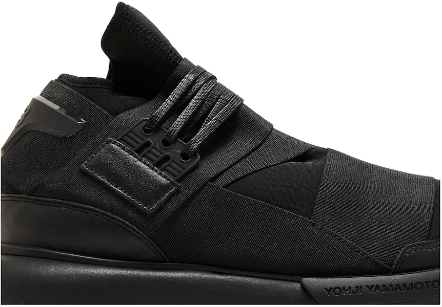 adidas Y-3 Qasa High 'Triple Black' 2023 Hitam Penuh IF5505 Lookbook adidas Y-3 Qasa High 'Triple Black' 2023 Hitam Penuh IF5505