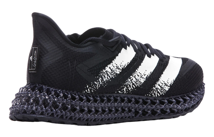 Lookbook 阿迪达斯 Y-3 跑鞋 4DFWD '黑色奶白' IE9396
