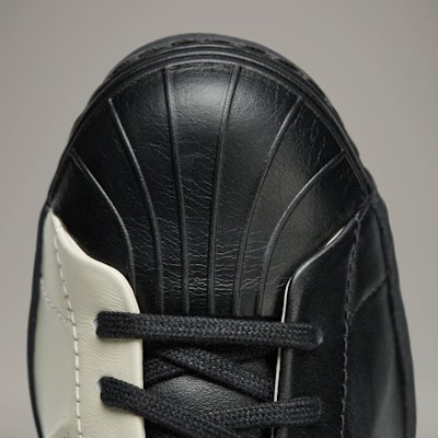 아디다스 Y-3 슈퍼스타 '블랙 블랙' IH5770 1