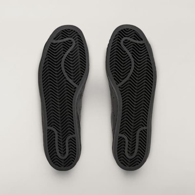 アディダス Y-3 スーパースター スニーカー ブラック/ブラック/ブラック HQ7320 Lookbook アディダス Y-3 スーパースター スニーカー ブラック/ブラック/ブラック HQ7320