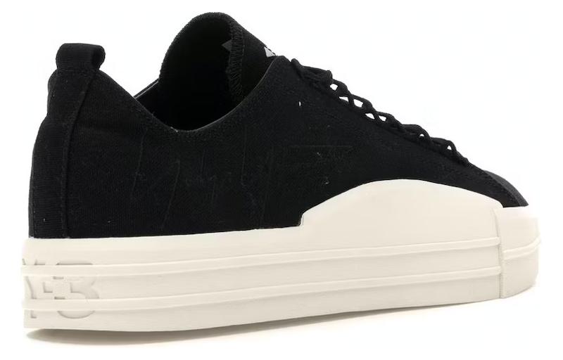 Shop Y-3 Yuben 低幫 時尚板鞋 男女同款 黑白
