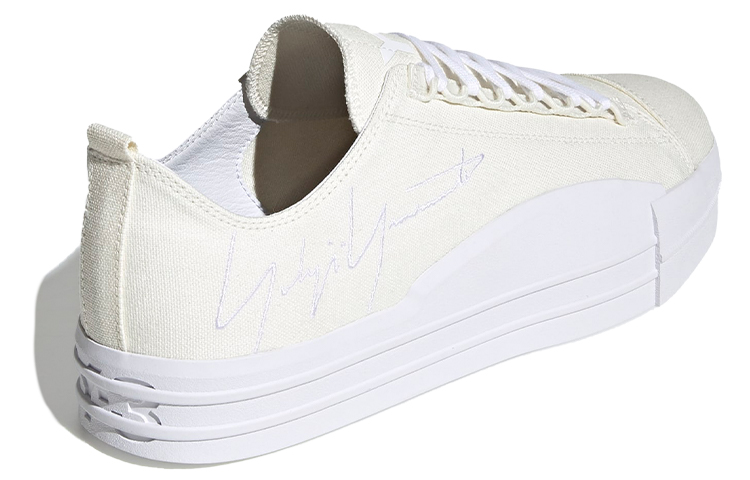 Shop Y-3 Yuben Low 時尚板鞋 男女同款 白