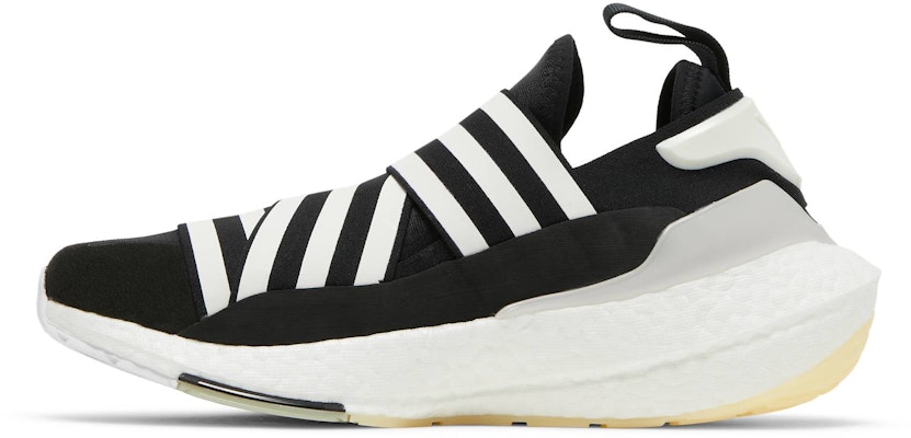 아디다스 Y-3 울트라부스트 22 '블랙 화이트' GX1079 Lookbook 아디다스 Y-3 울트라부스트 22 '블랙 화이트' GX1079