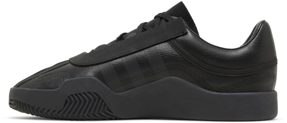 adidas Y-3 Yunu 'Triple Black' Hitam Pekat FZ4325 Lookbook adidas Y-3 Yunu 'Triple Black' Hitam Pekat FZ4325