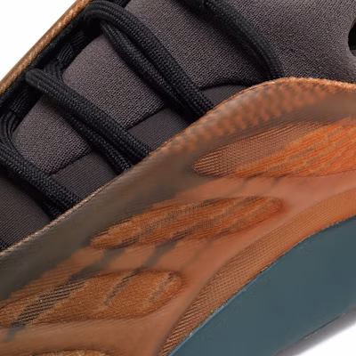 adidas Yeezy 700 V3 'Copper Fade' GY4109 1