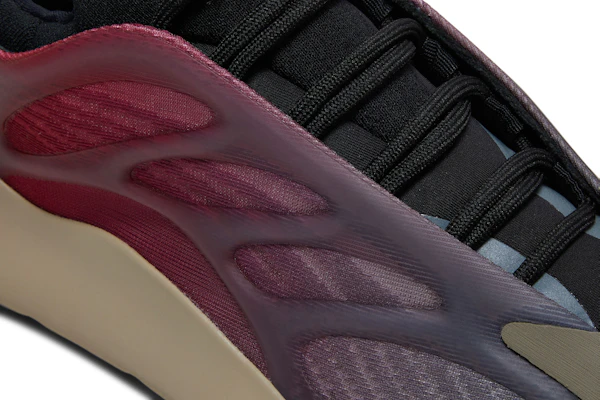 adidas Yeezy 700 V3 ''Fade Carbon'' Scarpe GW1814 3