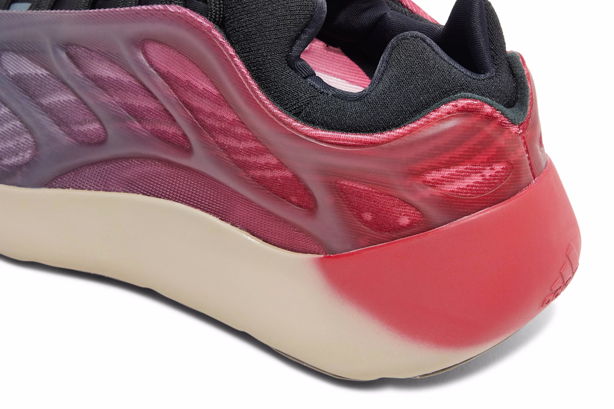 adidas Yeezy 700 V3 'Fade Carbon'