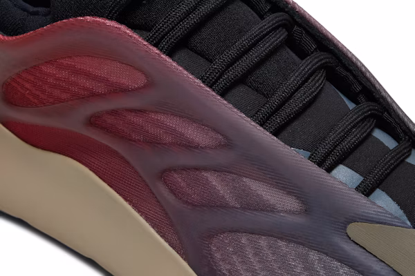 adidas Yeezy 700 V3 'Fade Carbon' GW1814 2