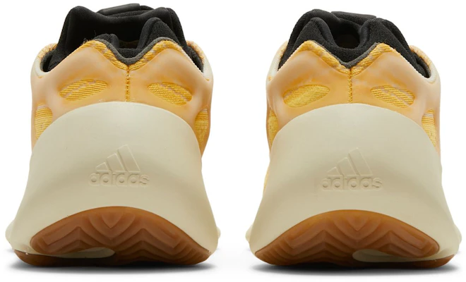 adidas Yeezy 700 V3 ''Mono Safflower'' Sneaker HP5425 Sizing adidas Yeezy 700 V3 ''Mono Safflower'' Sneaker HP5425
