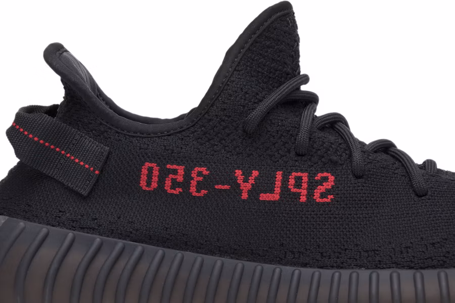 adidas Yeezy Boost 350 V2 ''Bred'' Zwart Rood CP9652 Lookbook adidas Yeezy Boost 350 V2 ''Bred'' Zwart Rood CP9652