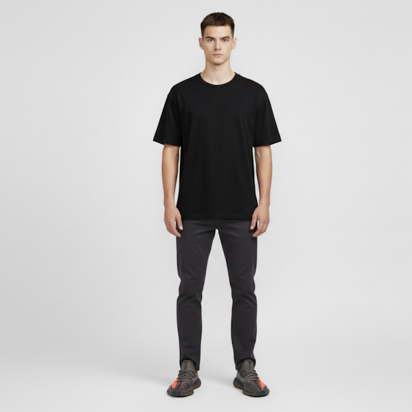 아디다스 이지 부스트 350 V2 '카본 벨루가' HQ7045 HQ7045 Lookbook 아디다스 이지 부스트 350 V2 '카본 벨루가' HQ7045 HQ7045