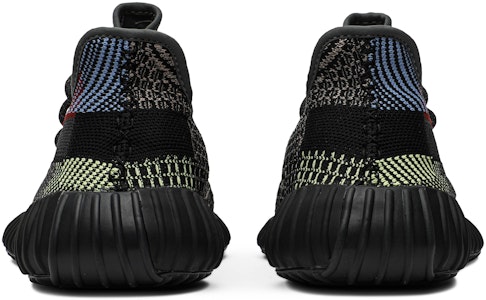 adidas Yeezy Boost 350 V2 'Yecheil Reflective' Sepatu Sneakers FX4145 Details for adidas Yeezy Boost 350 V2 'Yecheil Reflective' Sepatu Sneakers FX4145