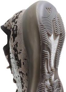 adidas Yeezy Boost 380 '石鹽' GZ0472 1