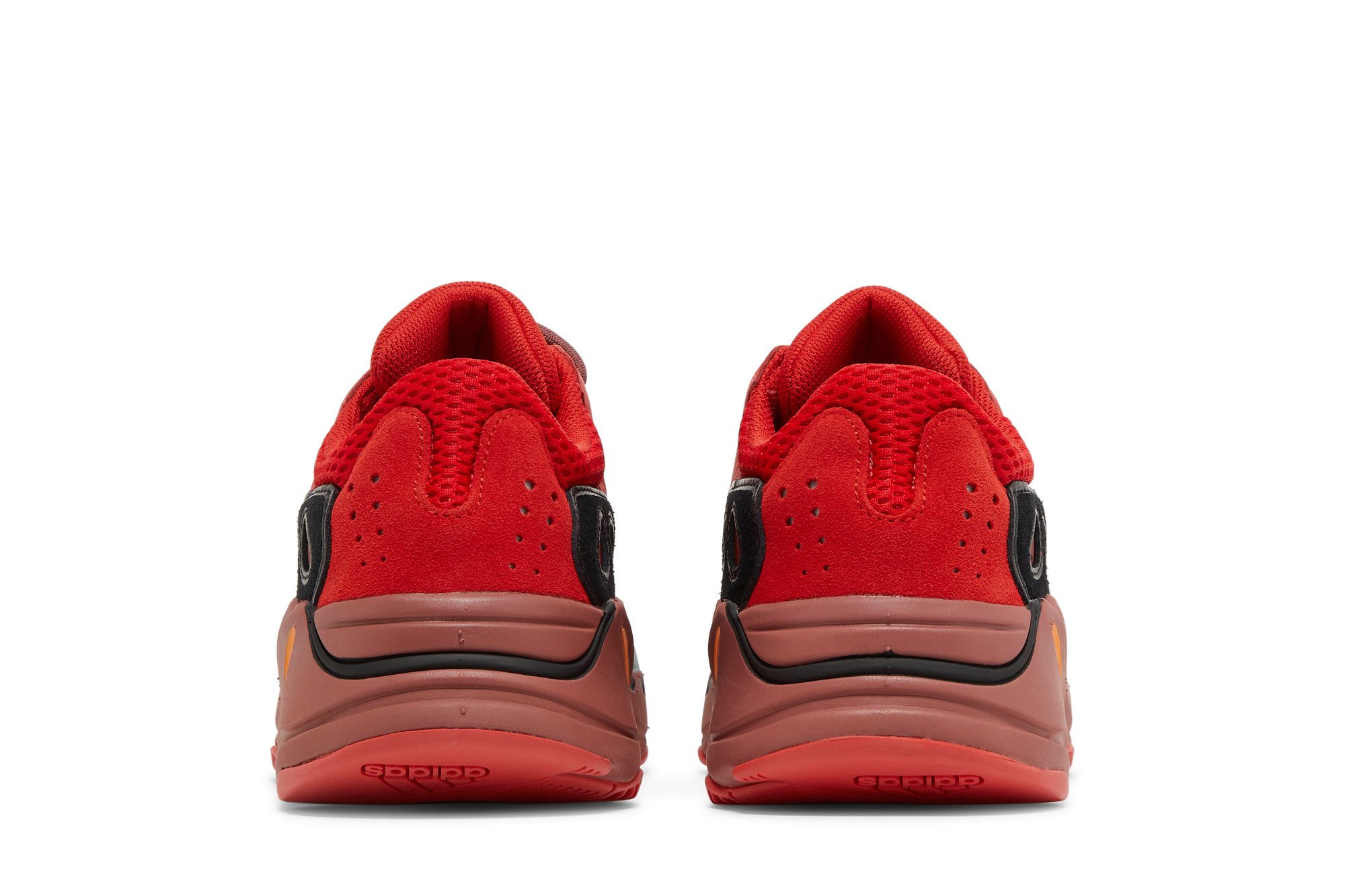 Sizing adidas Yeezy Boost 700 ''Hi-Res Rot'' HQ6979