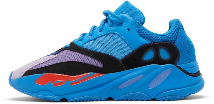 adidas Yeezy Boost 700 'Hi-Res Blue' (2022) - Biru Hi-Res Sneakers HP6674 Lookbook adidas Yeezy Boost 700 'Hi-Res Blue' (2022) - Biru Hi-Res Sneakers HP6674