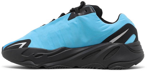 Yeezy Boost 700 MNVM "ブライトシアン" GZ3079 Lookbook Yeezy Boost 700 MNVM "ブライトシアン" GZ3079