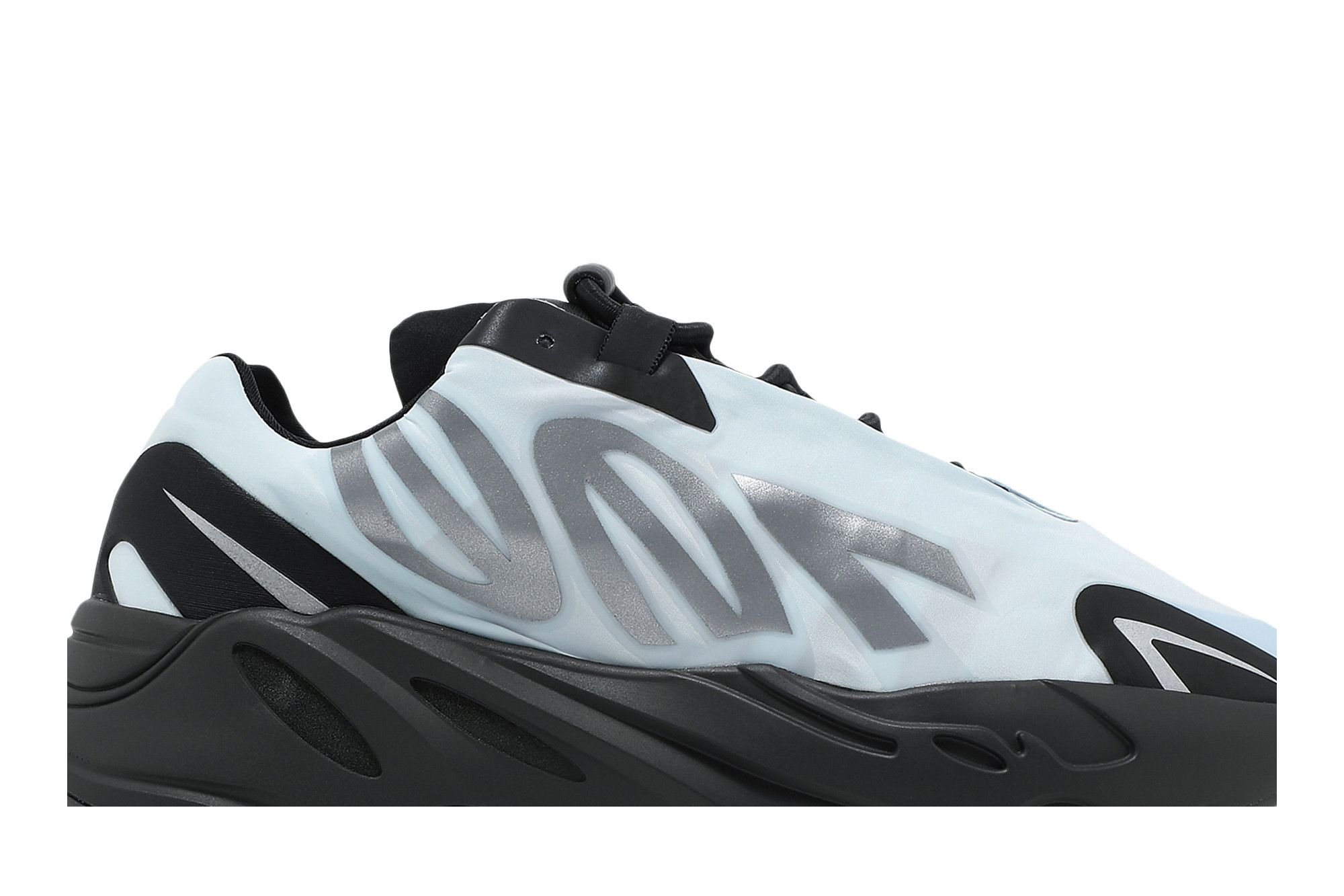 Lookbook 阿迪达斯Yeezy Boost 700 MNVN '蓝色染色' GZ0711