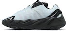 Shop 阿迪达斯Yeezy Boost 700 MNVN '蓝色染色' GZ0711