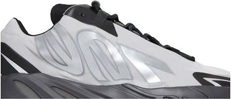 阿迪达斯 Yeezy Boost 700 MNVN '金属银' GW9524 Order 阿迪达斯 Yeezy Boost 700 MNVN '金属银' GW9524