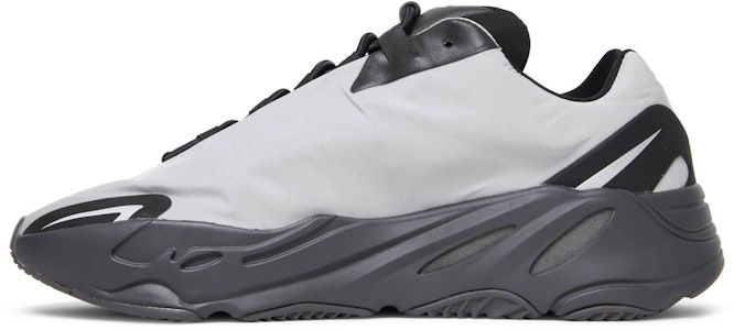 아디다스 이지 부스트 700 MNVN '메탈릭 실버' GW9524 Lookbook 아디다스 이지 부스트 700 MNVN '메탈릭 실버' GW9524