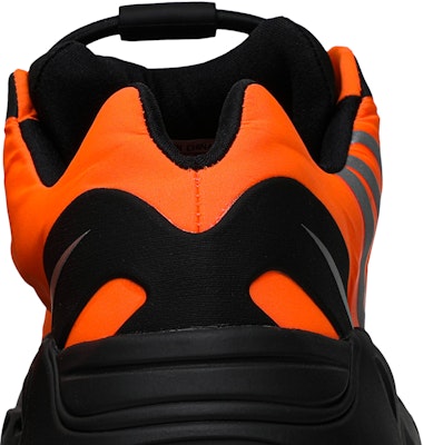adidas Yeezy Boost 700 MNVN 'Orange' FV3258 Sizing adidas Yeezy Boost 700 MNVN 'Orange' FV3258