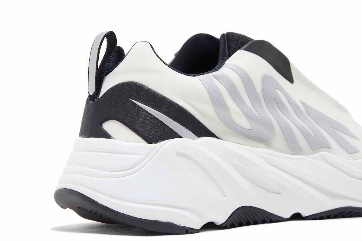 adidas Yeezy Boost 700 MNVN Laceless 'Analog'