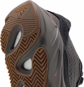 아디다스 이지 부스트 700 V2 '모브' GZ0724 3