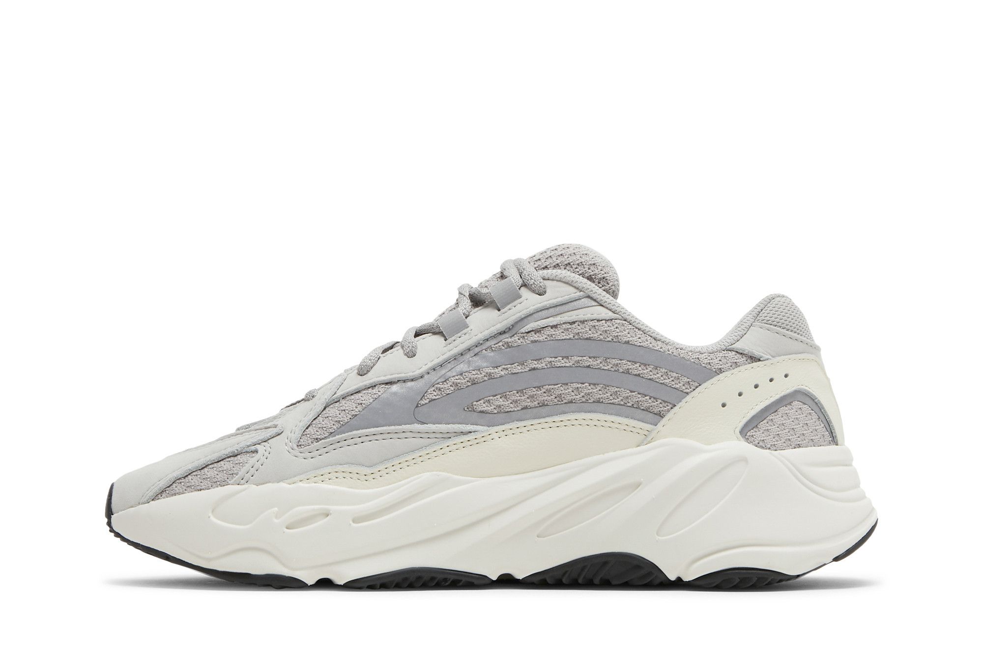 Lookbook adidas Yeezy Boost 700 V2 ''Static'' Sneakers Damen/Herren EF2829